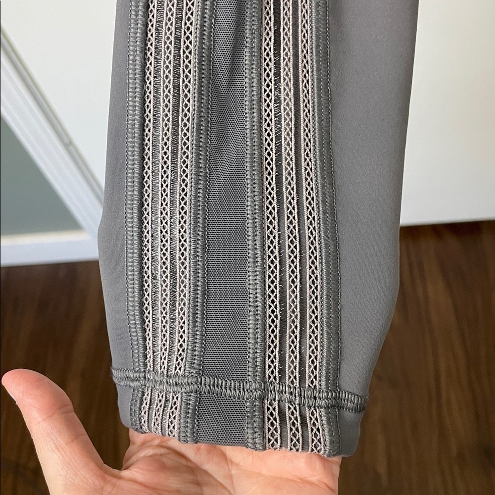 Lululemon Power Lines Pants 28" Titanium Dark Chrome Everlux High Rise Grey Sz 4 - Picture 12 of 15